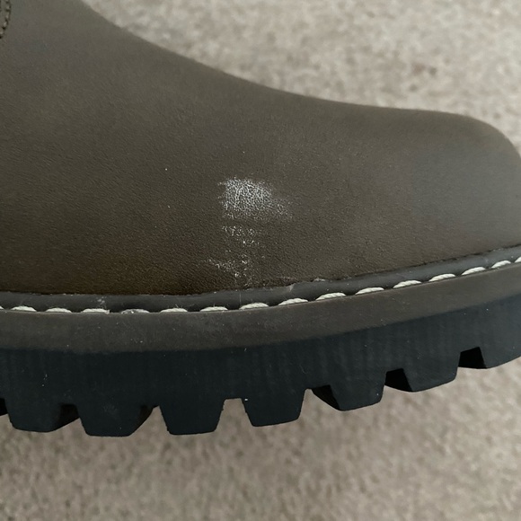 Brown Chelsea Boots - Picture 6 of 7